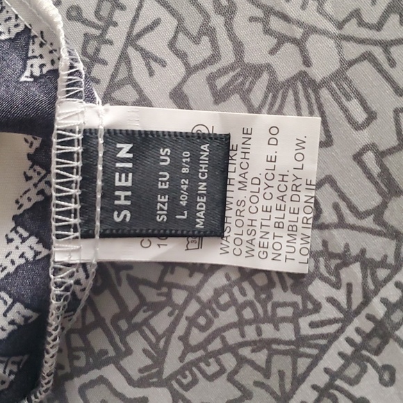 Tribal/striped print Dress - Picture 4 of 4